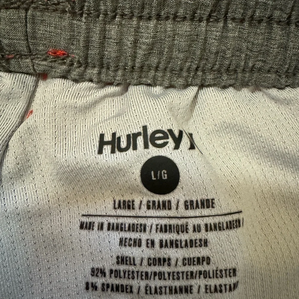 Hurley Mens Reveal Volley Red white & blue tie dye look Swim Trunks L